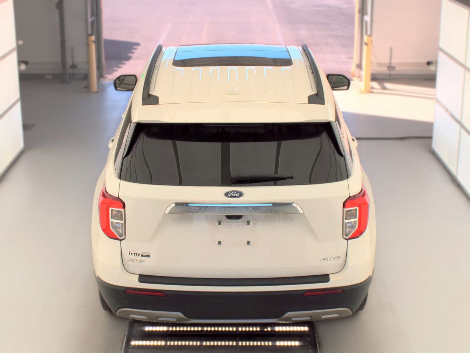 FORD EXPLORER - 7