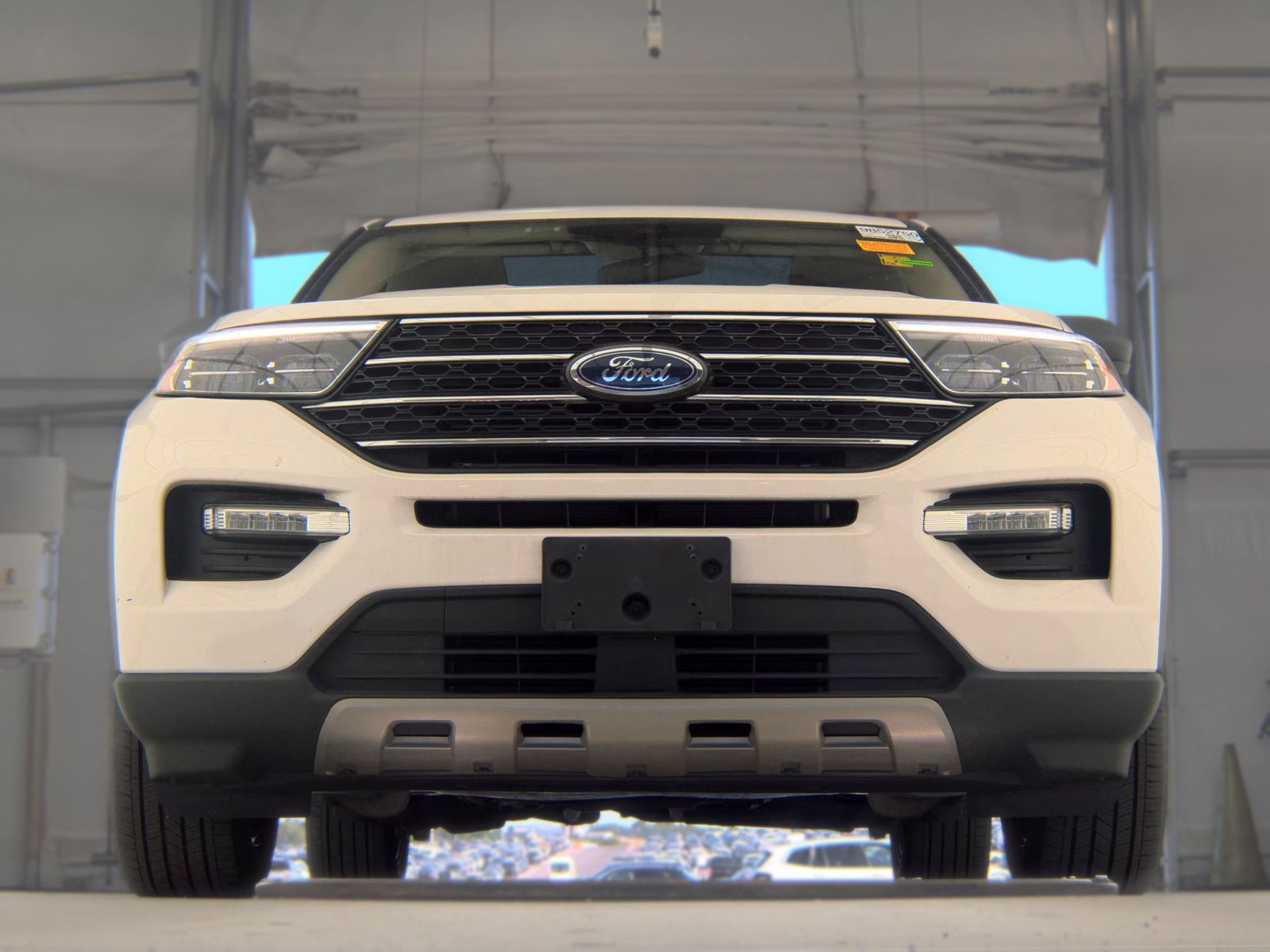 FORD EXPLORER - 4