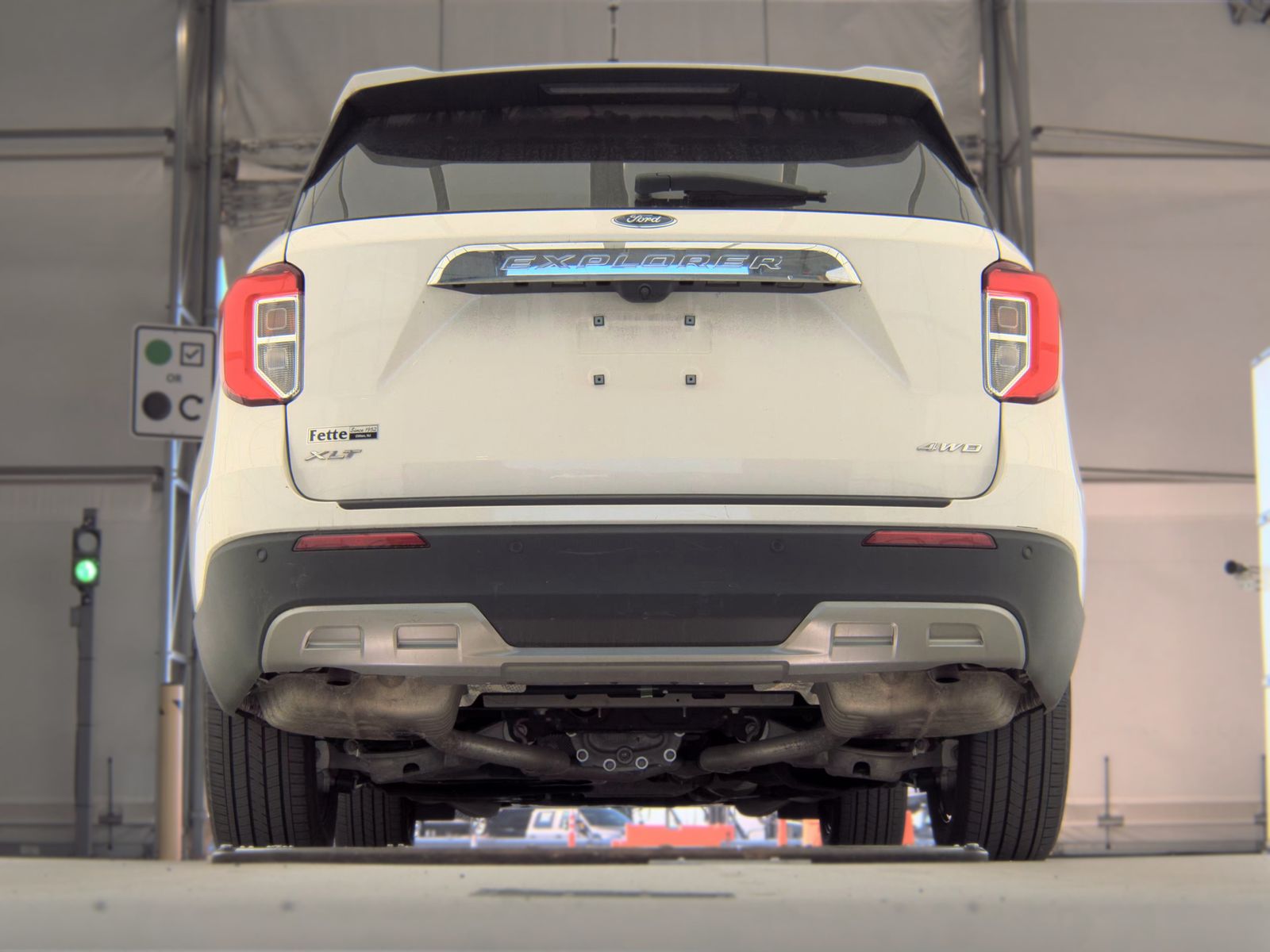 FORD EXPLORER - 8