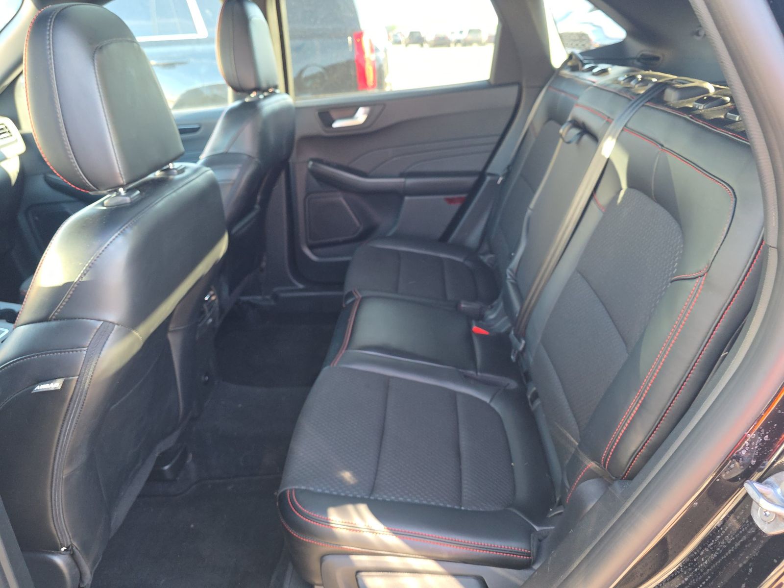 FORD ESCAPE - 8