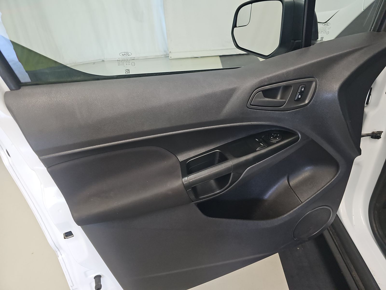 FORD TRANSIT CONNECT - 10