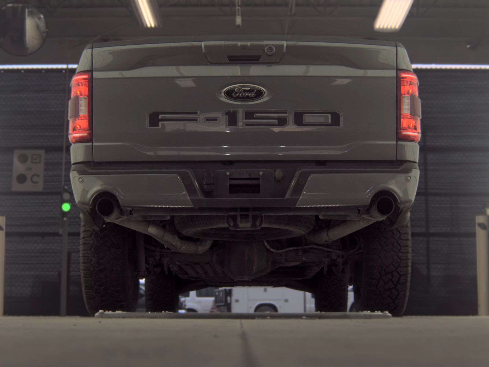 FORD F-150 - 8