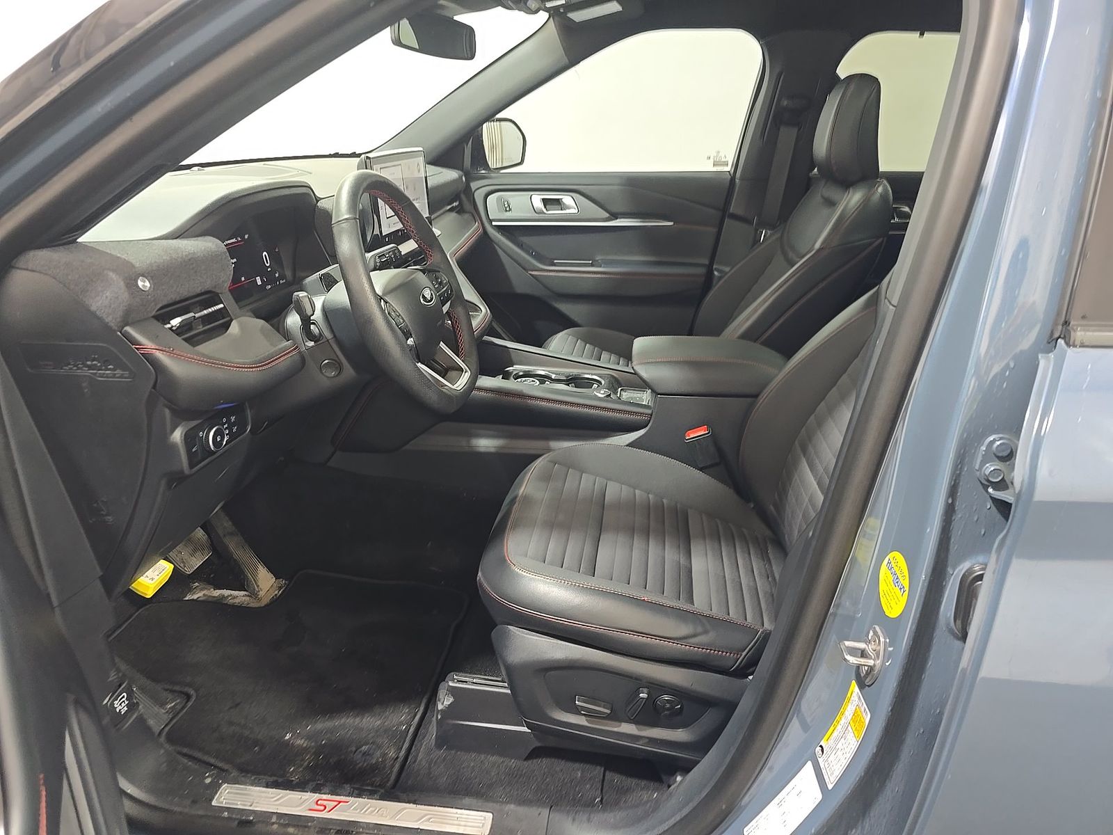 FORD EXPLORER - 8
