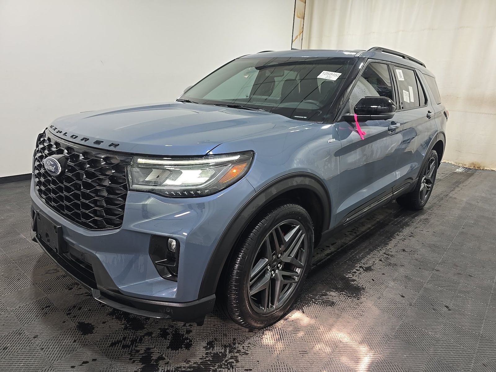 FORD EXPLORER - 1