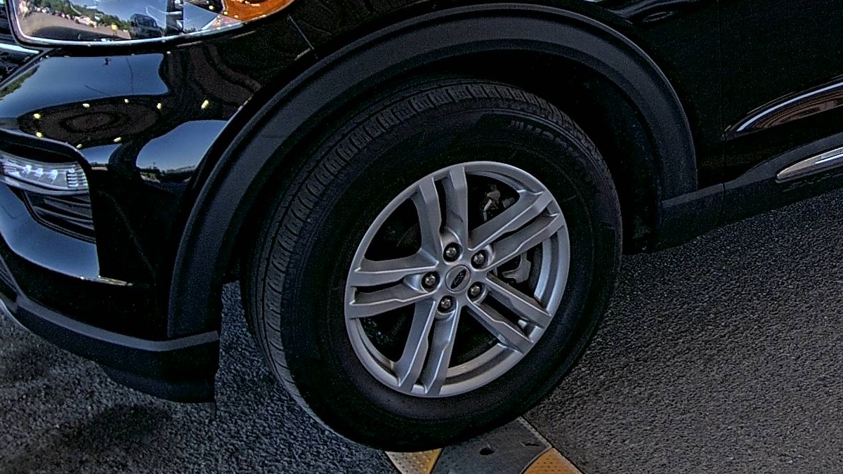 FORD EXPLORER - 8