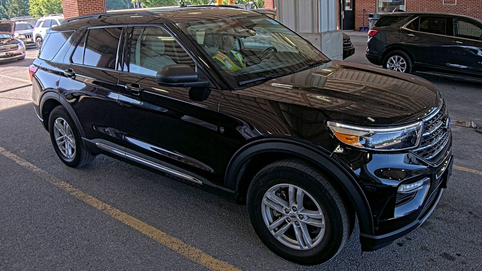 FORD EXPLORER - 4
