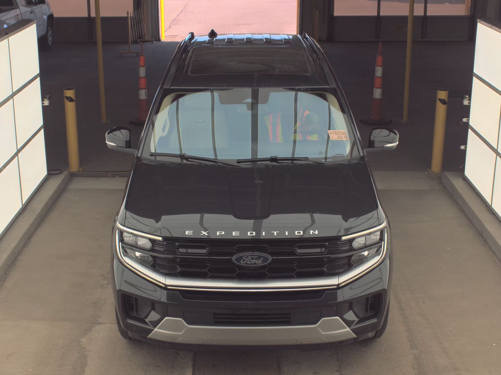 FORD EXPEDITION - 3