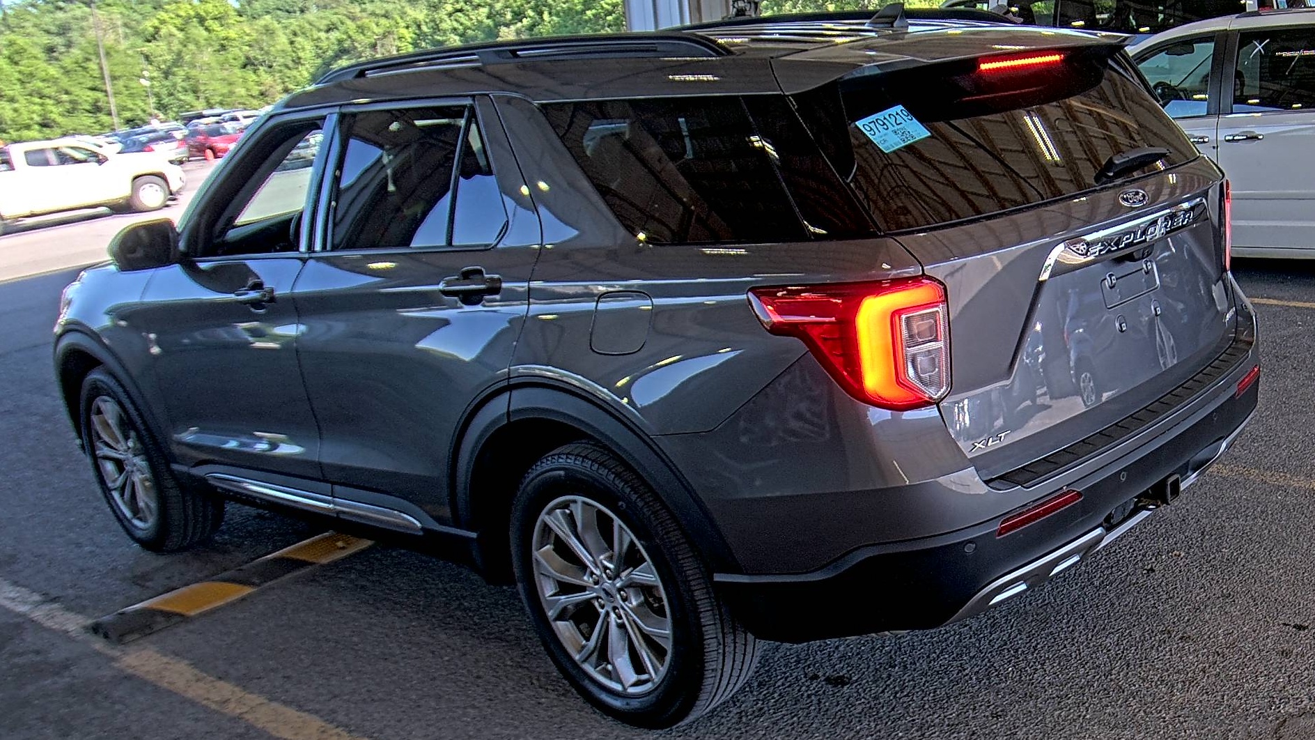 FORD EXPLORER - 7