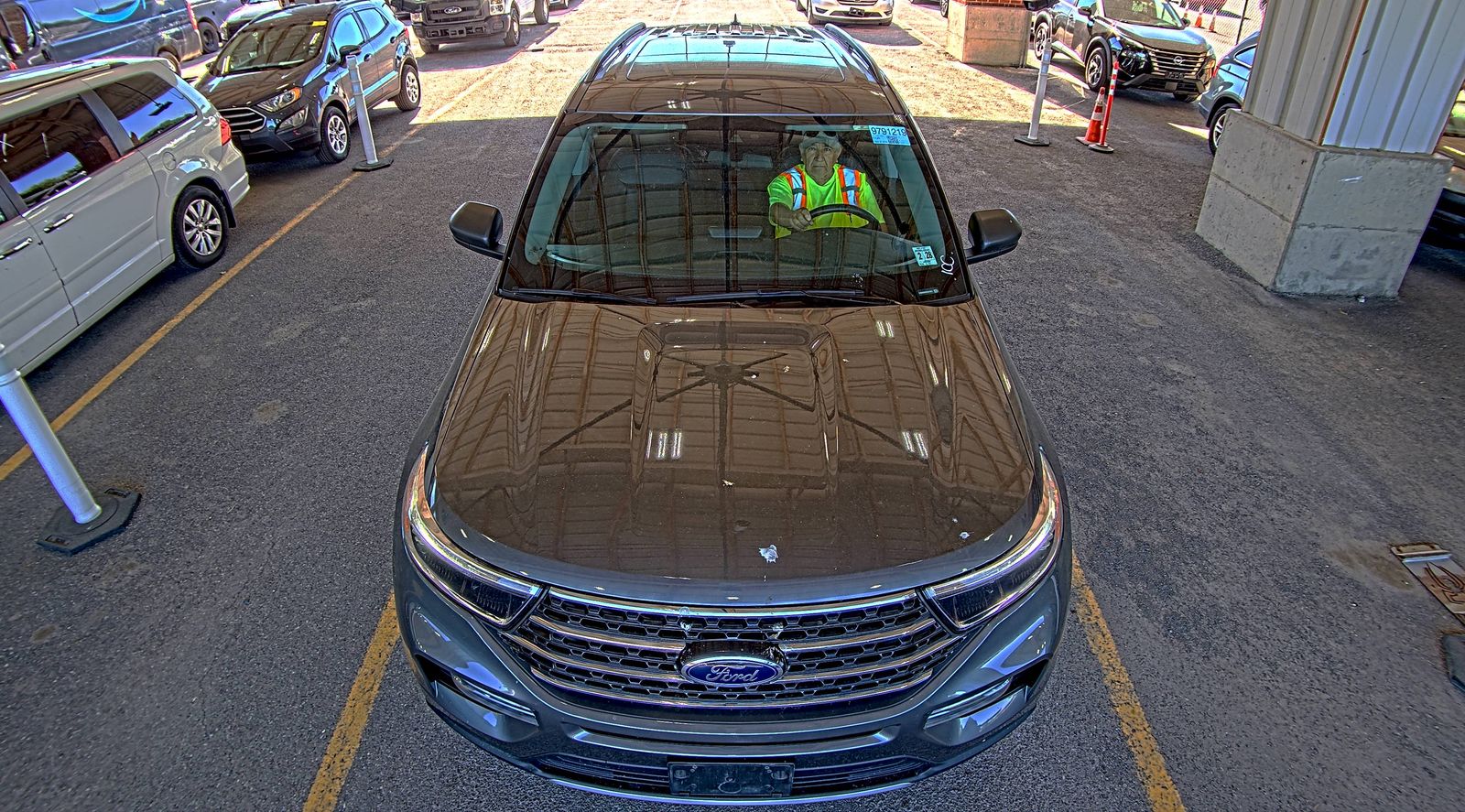 FORD EXPLORER - 3