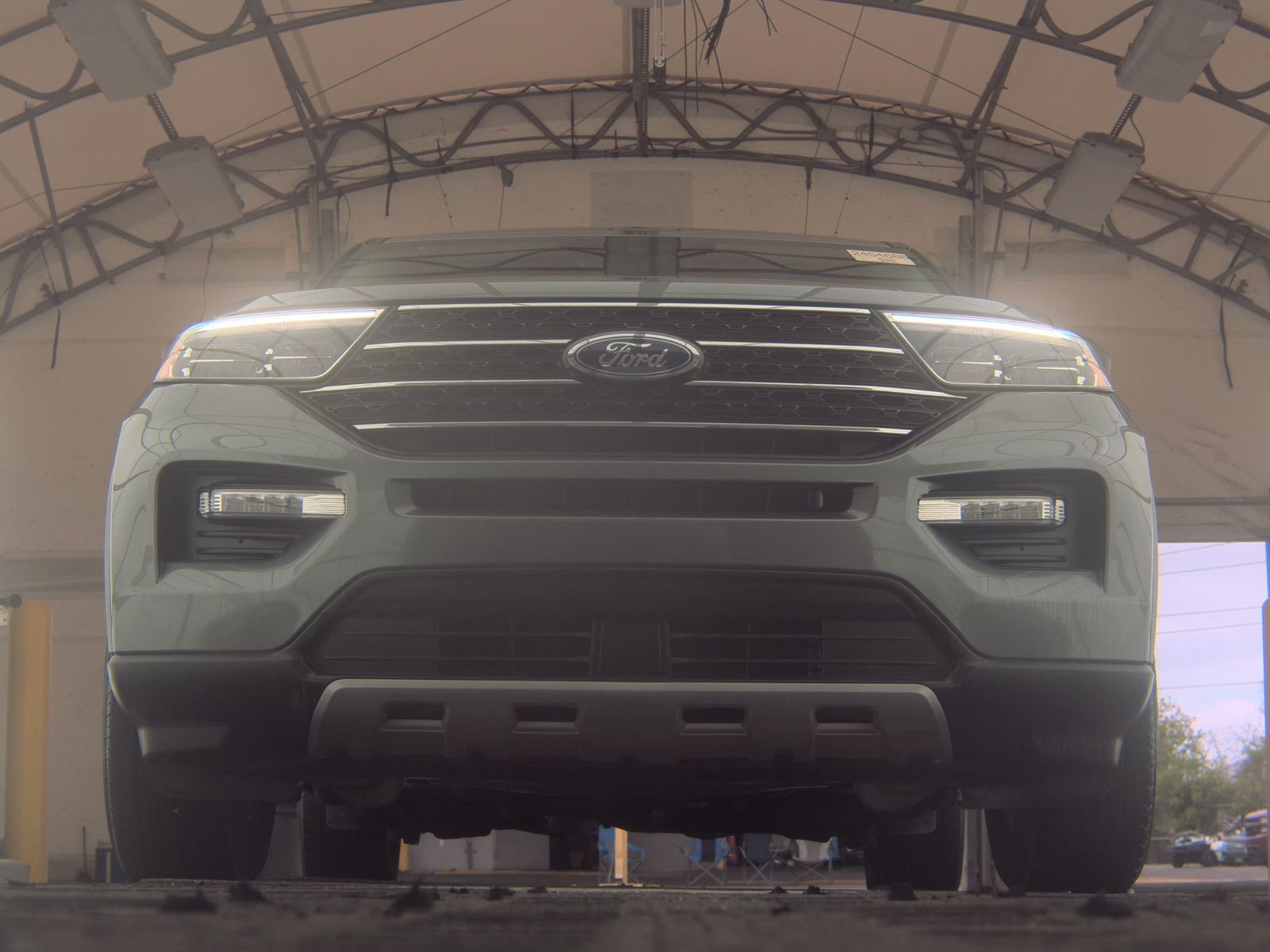 FORD EXPLORER - 4