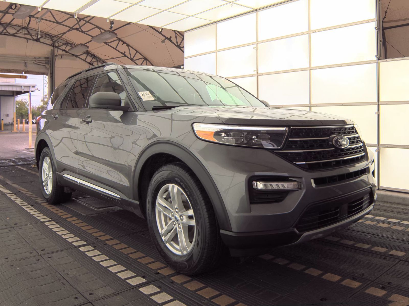 FORD EXPLORER - 5