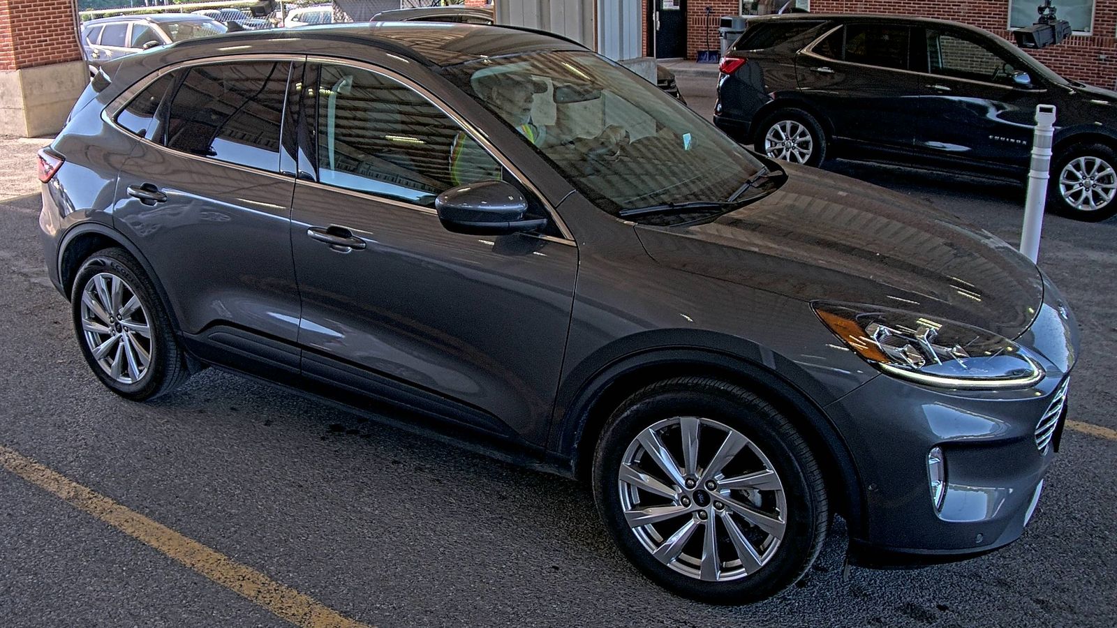 FORD ESCAPE - 4