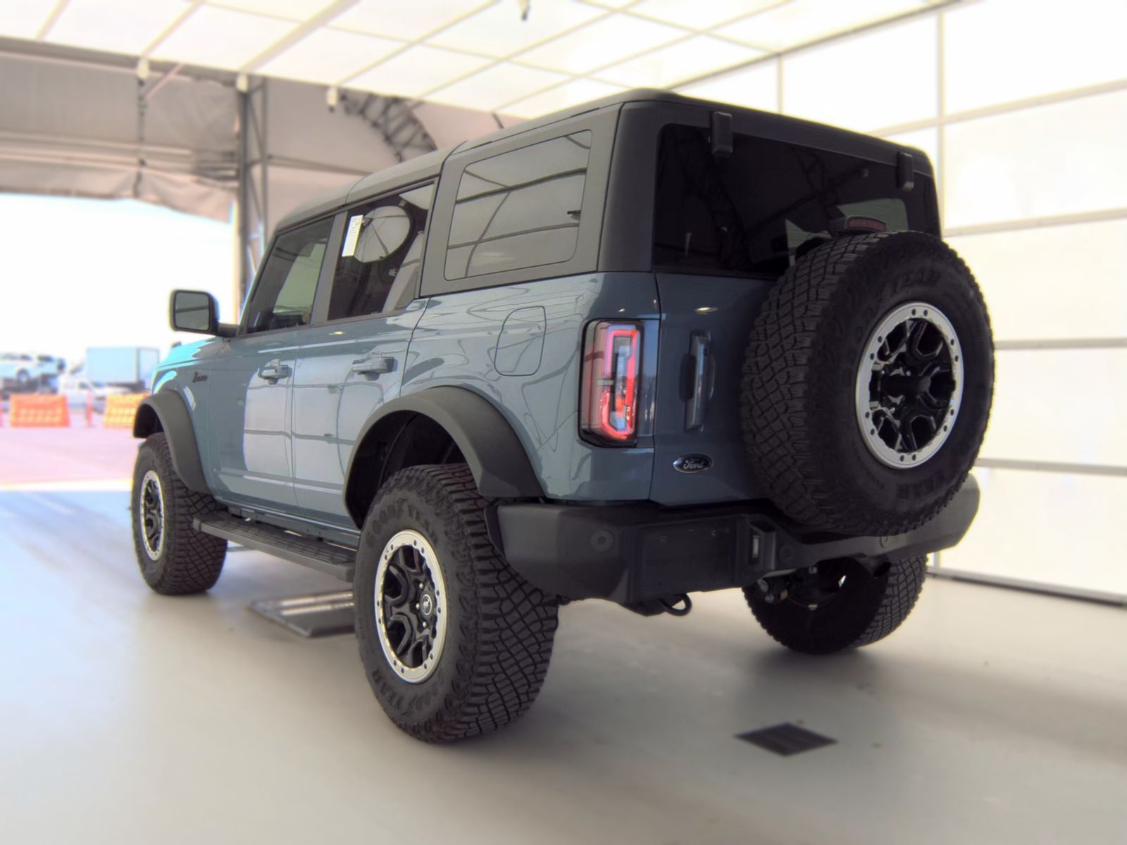 FORD BRONCO - 9