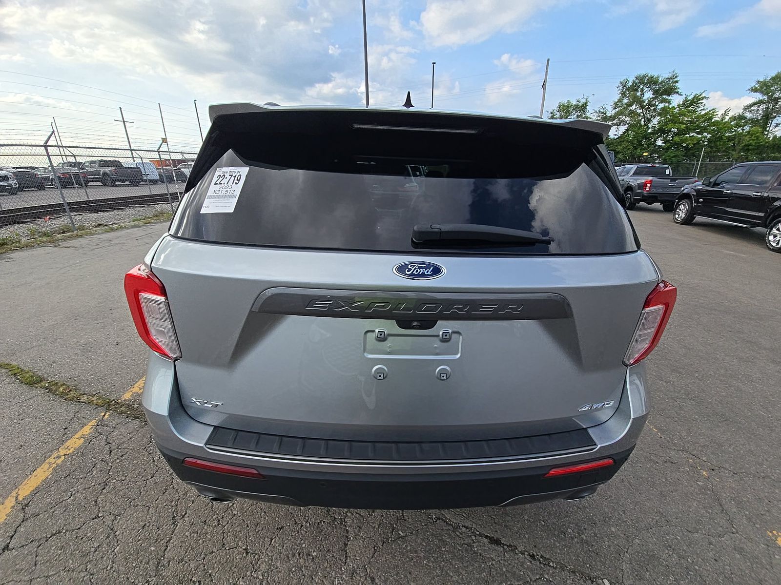 FORD EXPLORER - 6