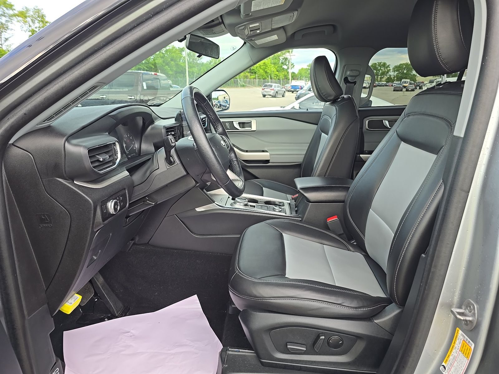 FORD EXPLORER - 8