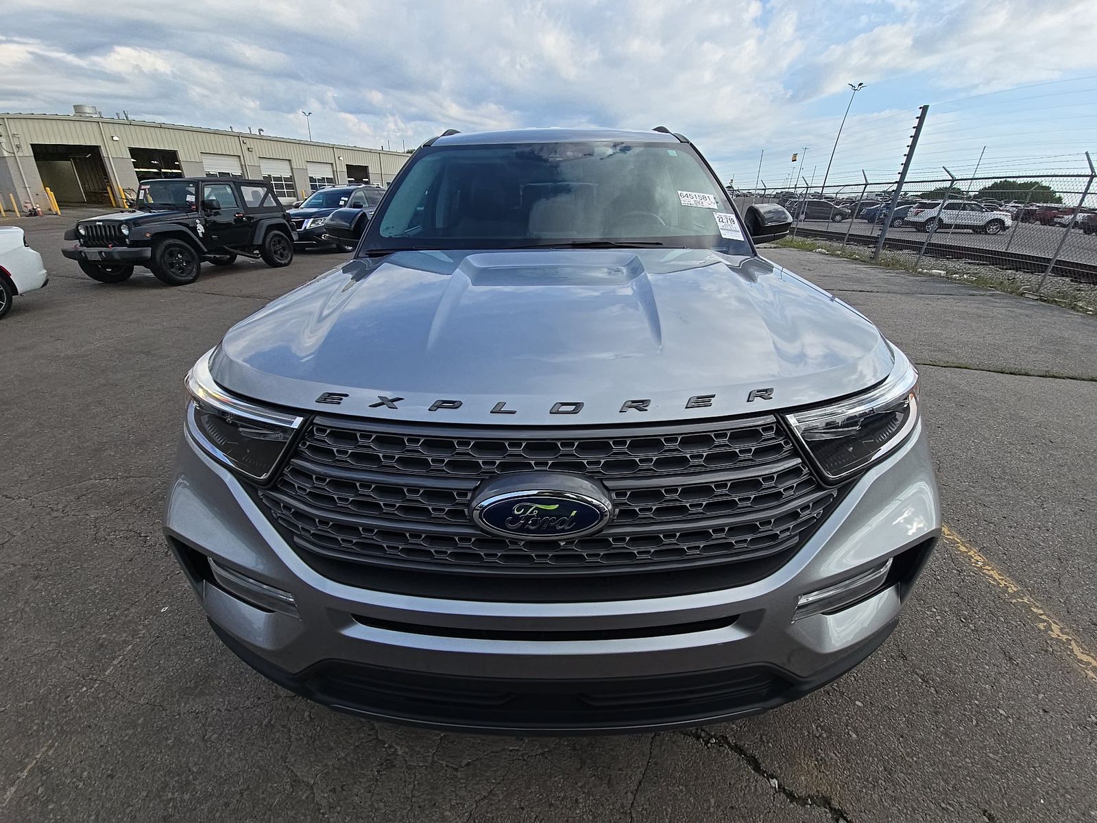 FORD EXPLORER - 3