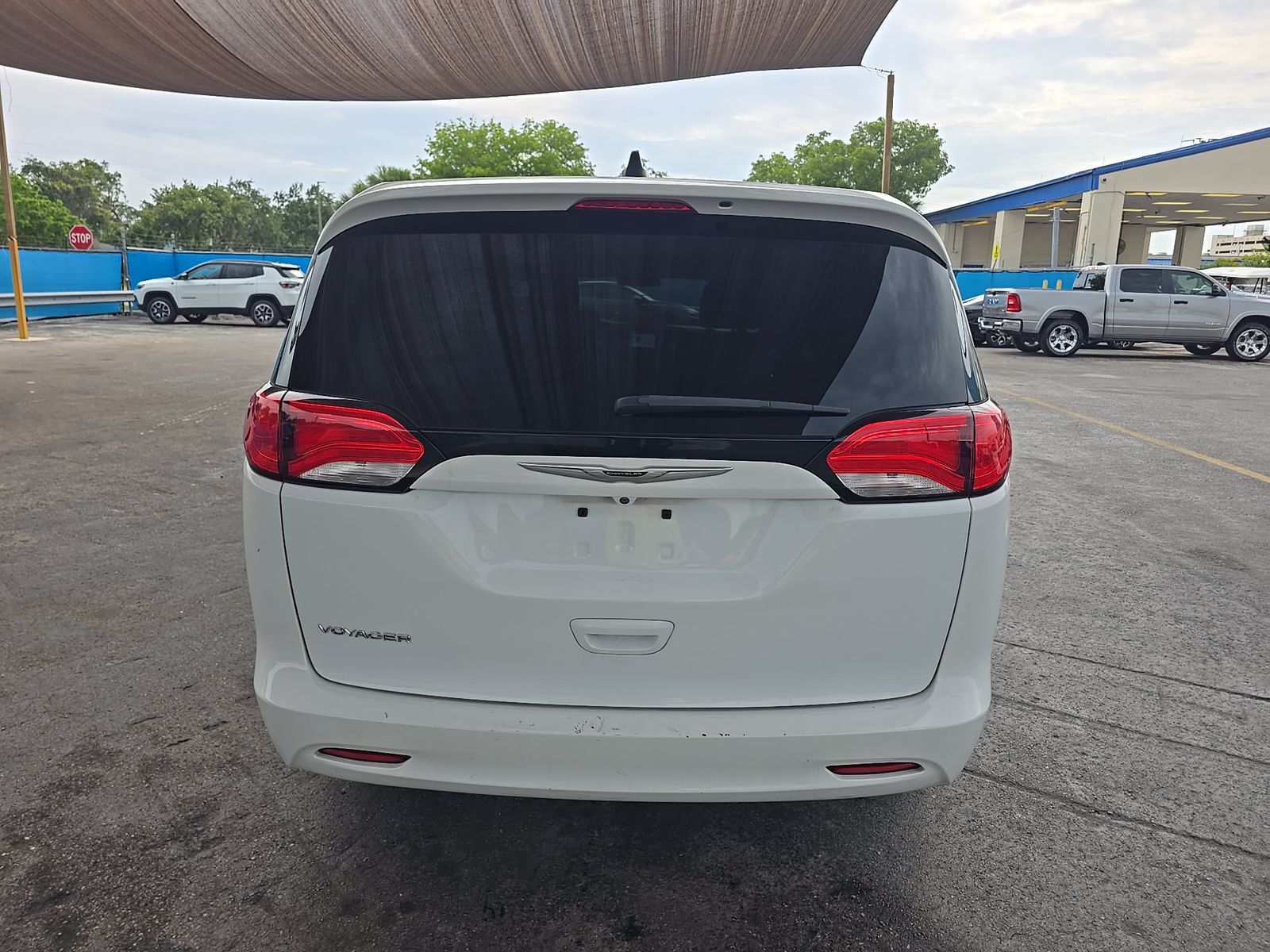 CHRYSLER VOYAGER - 6