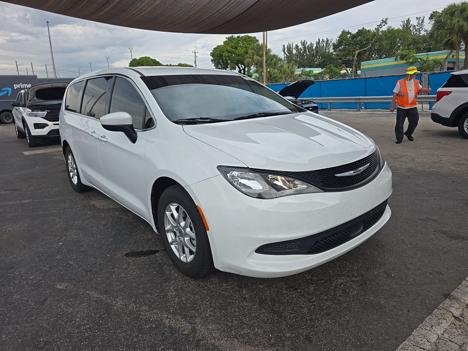 CHRYSLER VOYAGER - 4