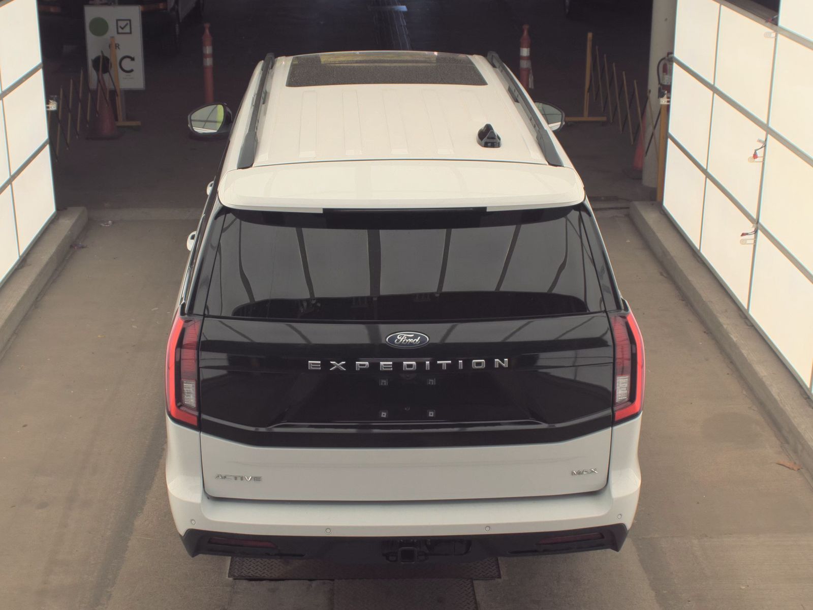 FORD EXPEDITION MAX - 7