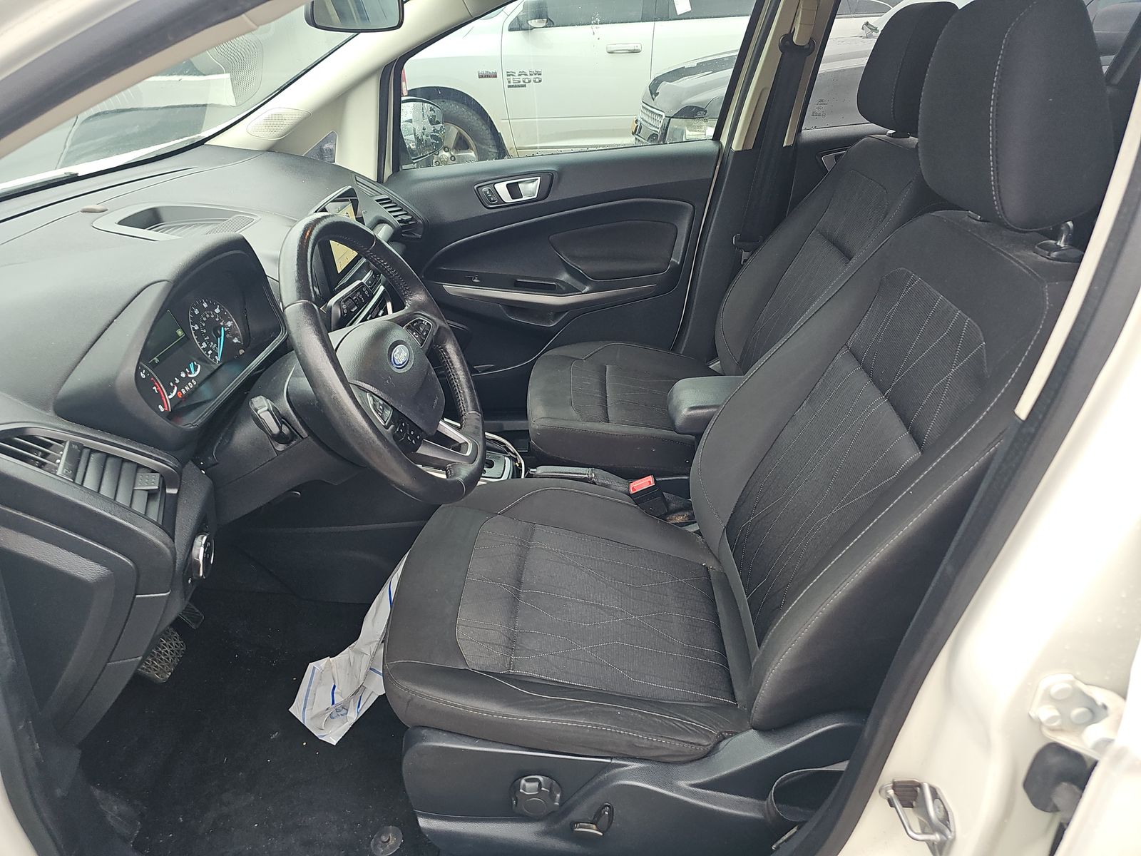 FORD ECOSPORT - 8