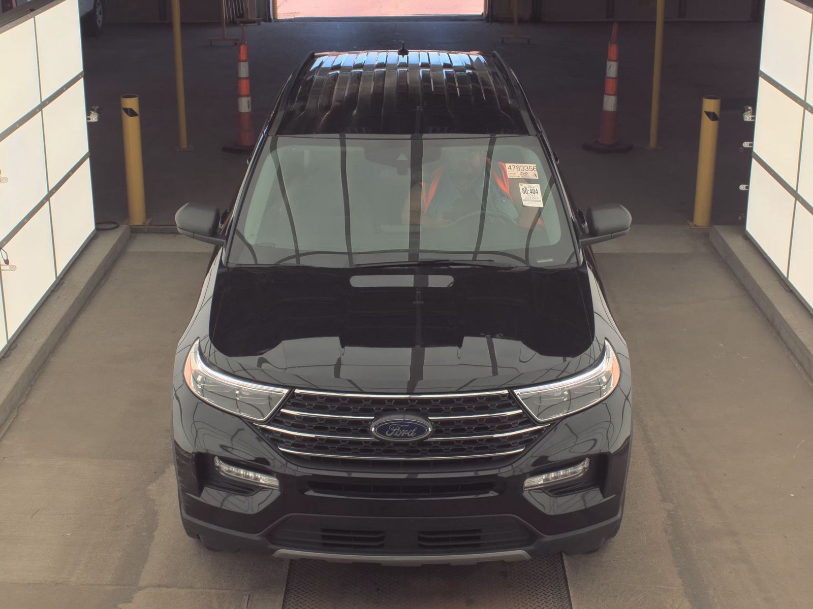 FORD EXPLORER - 3