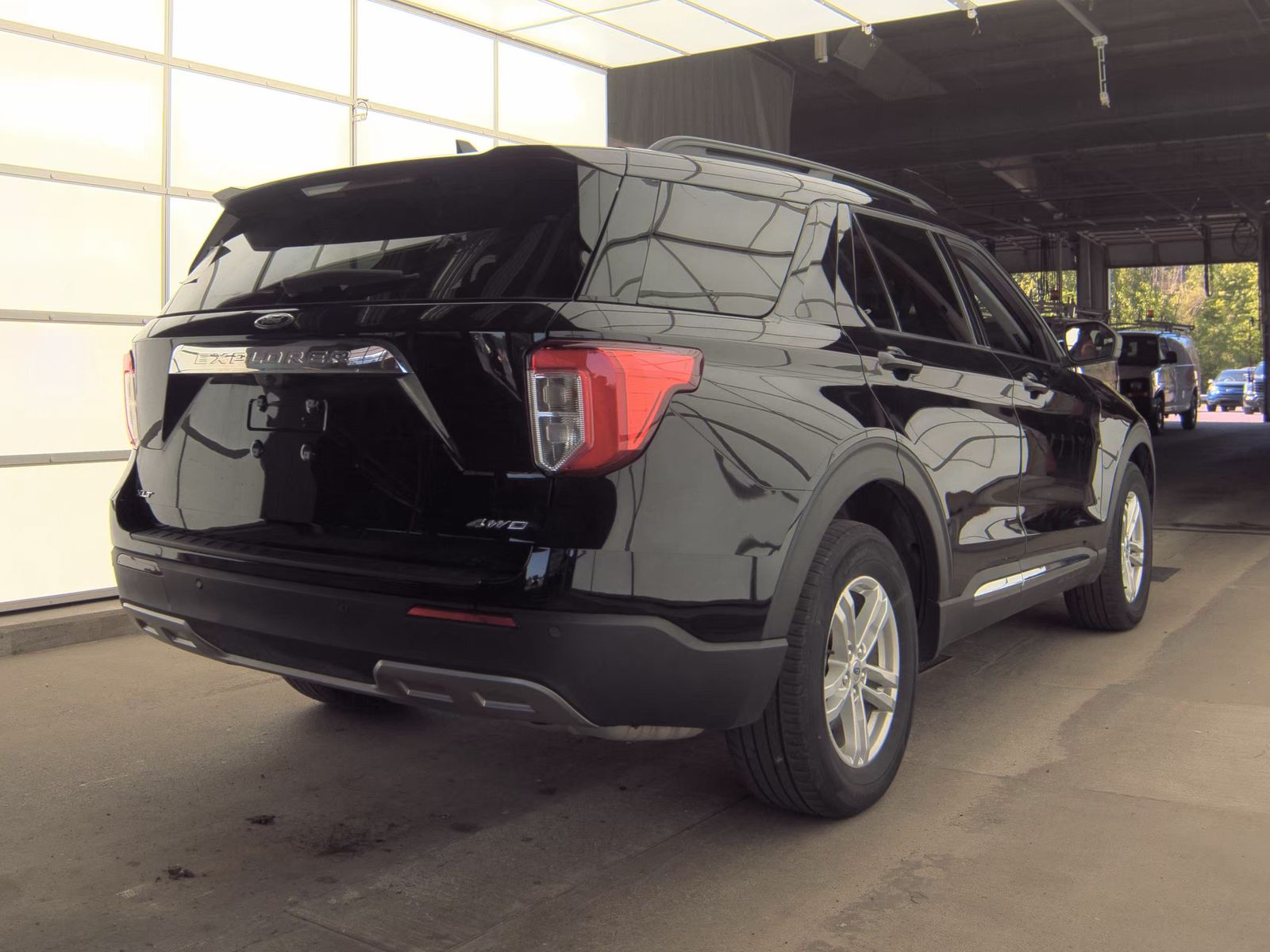 FORD EXPLORER - 6