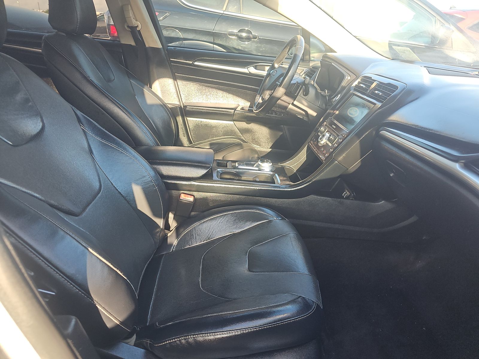 FORD FUSION - 9