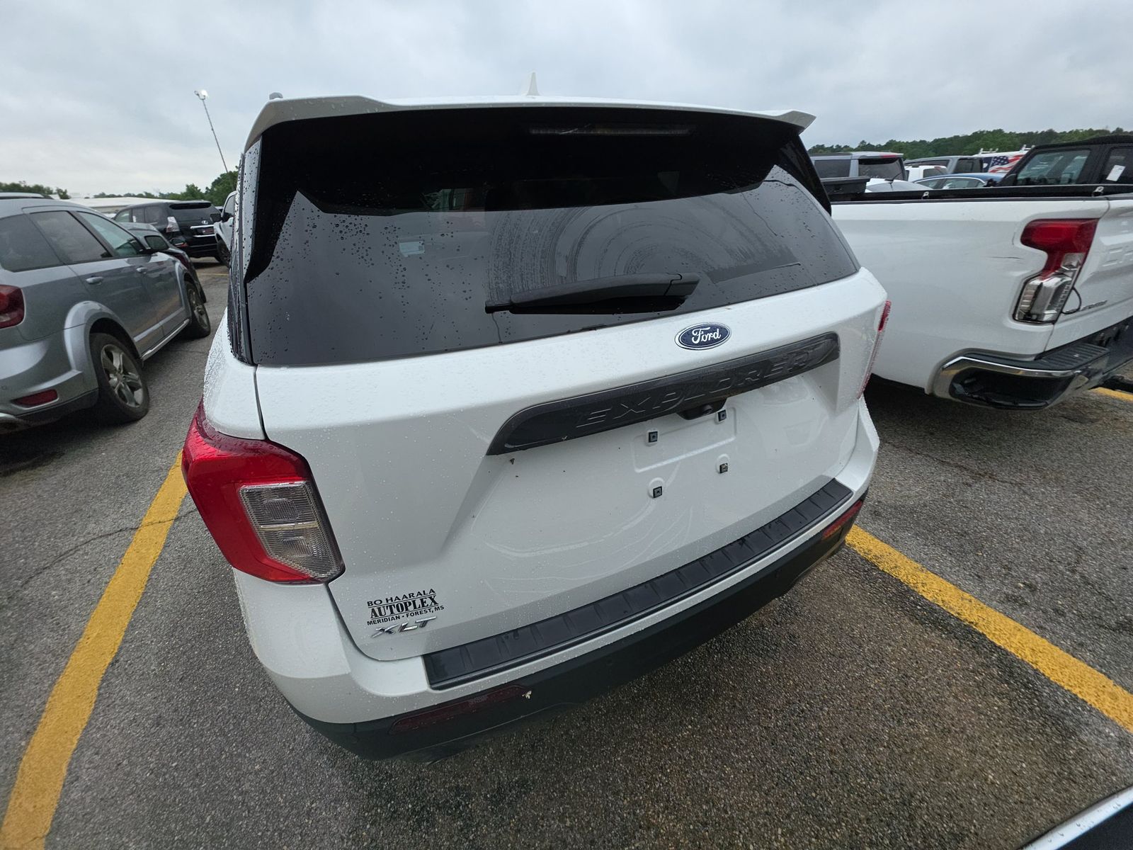 FORD EXPLORER - 6