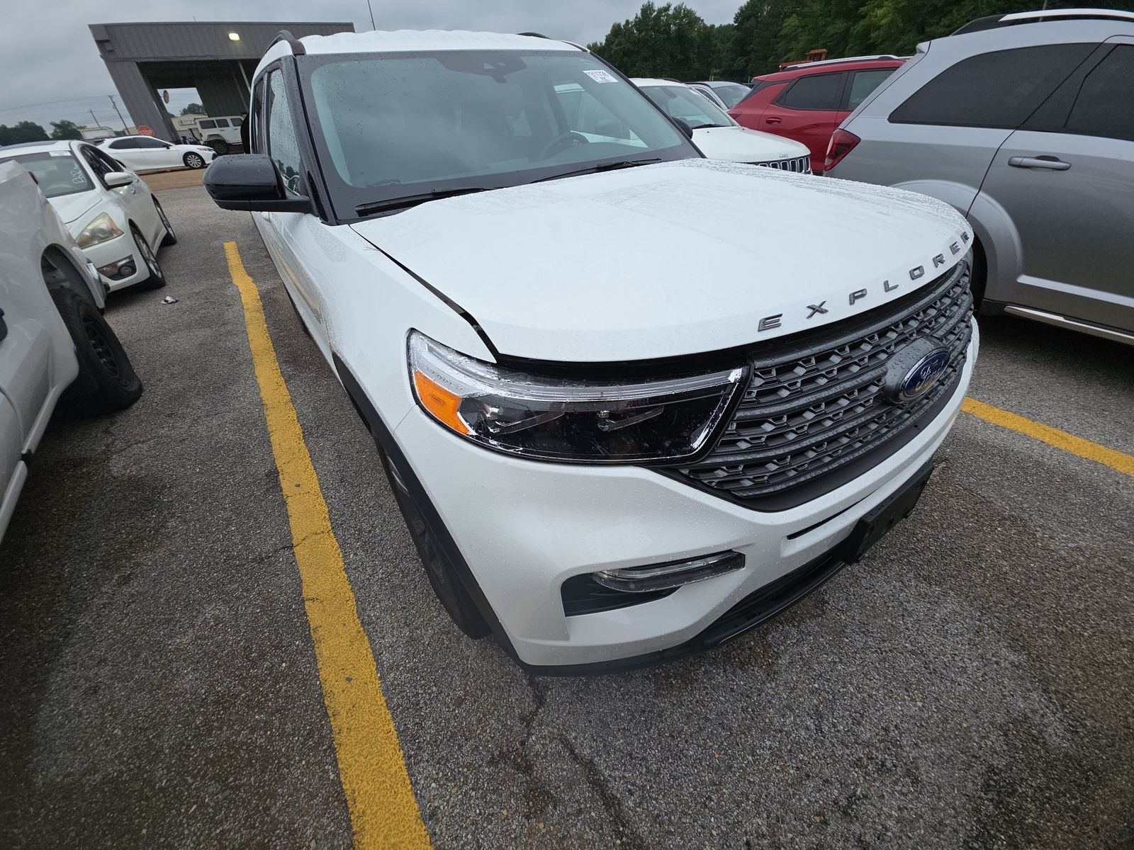 FORD EXPLORER - 4