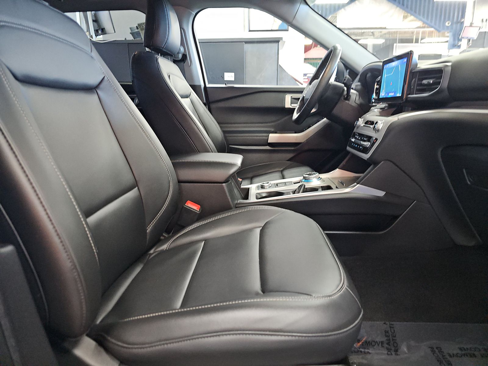 FORD EXPLORER - 9