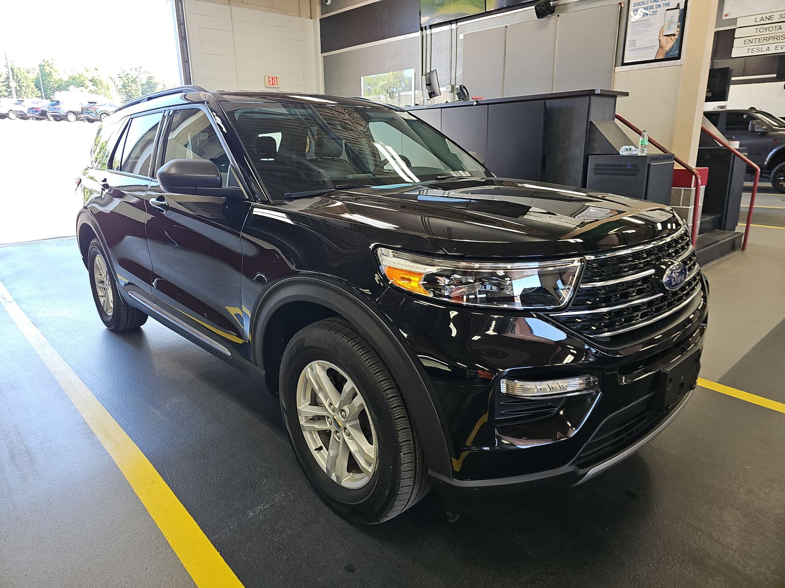 FORD EXPLORER - 4