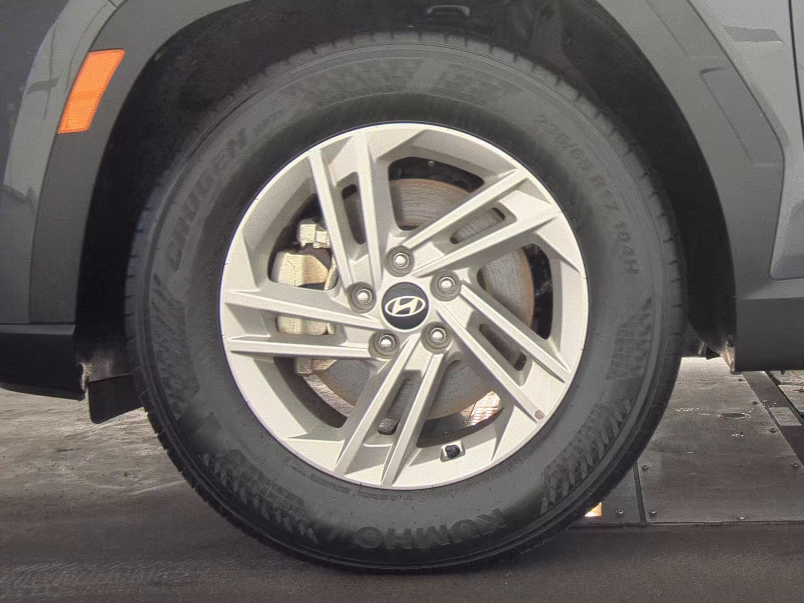 2025 Hyundai Tucson SE FWD