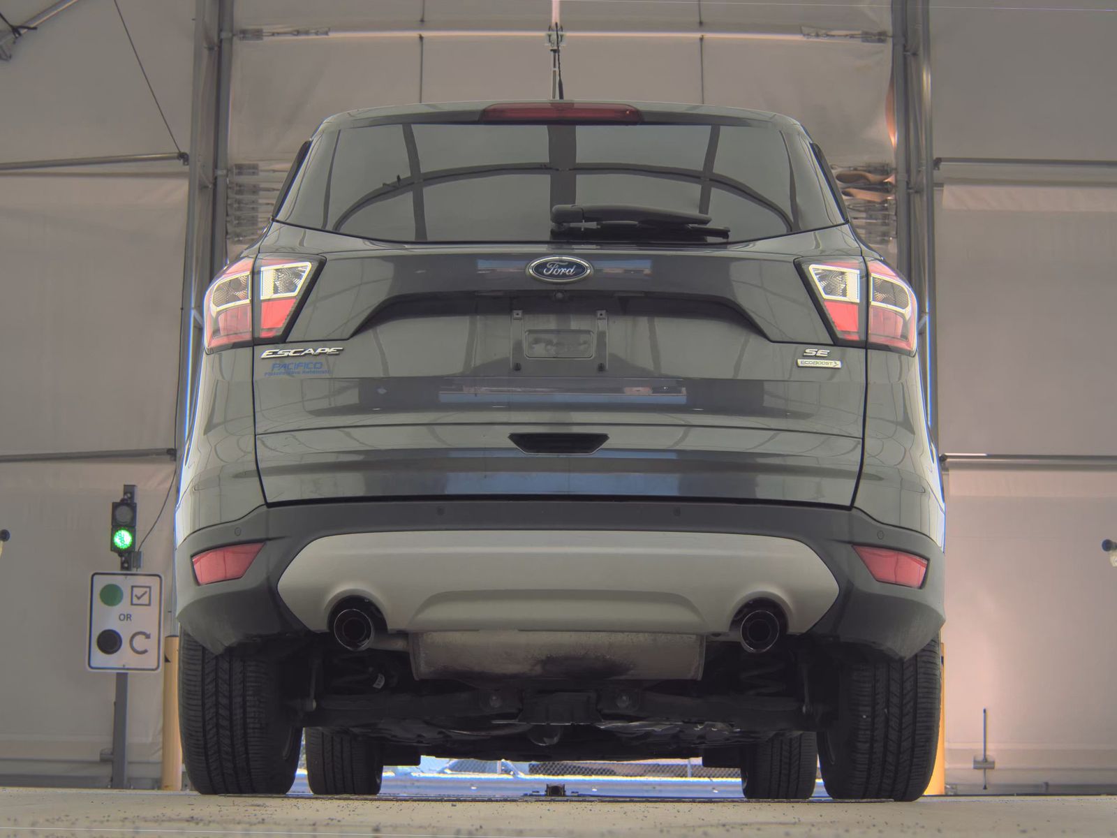 FORD ESCAPE - 8