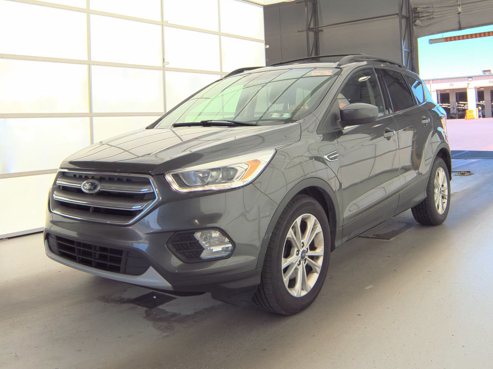 FORD ESCAPE - 1