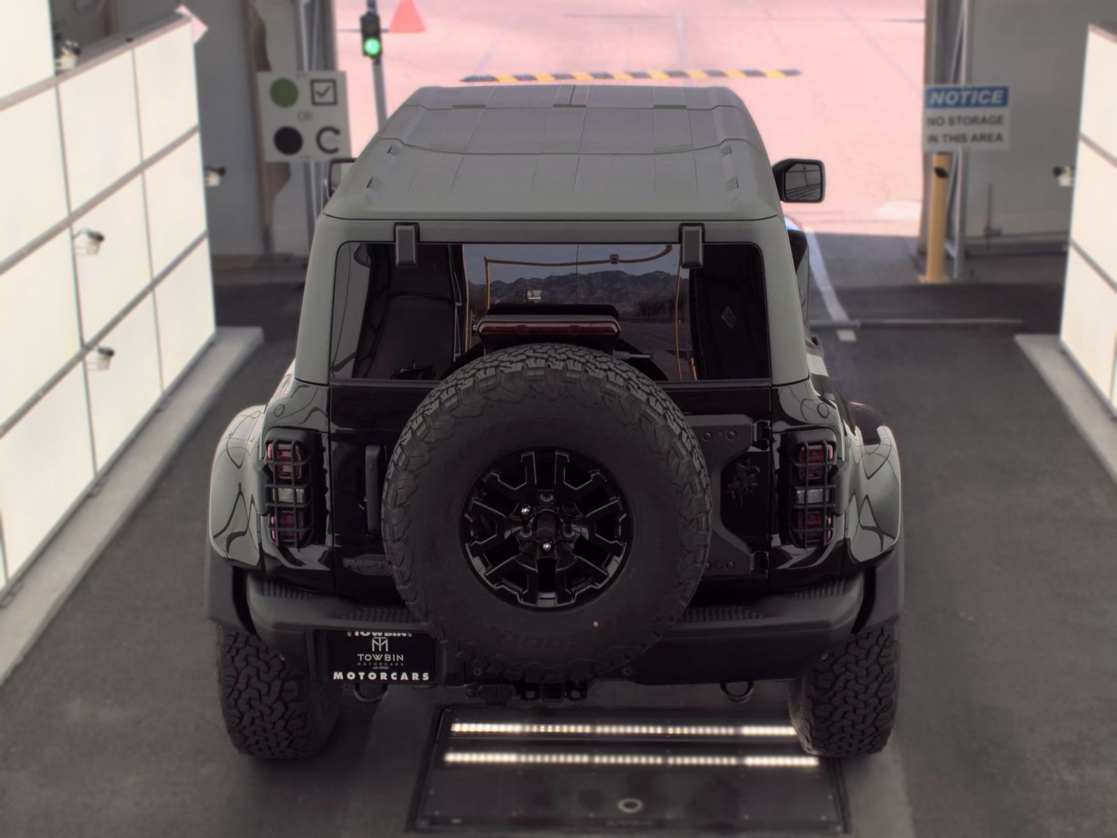 FORD BRONCO - 7