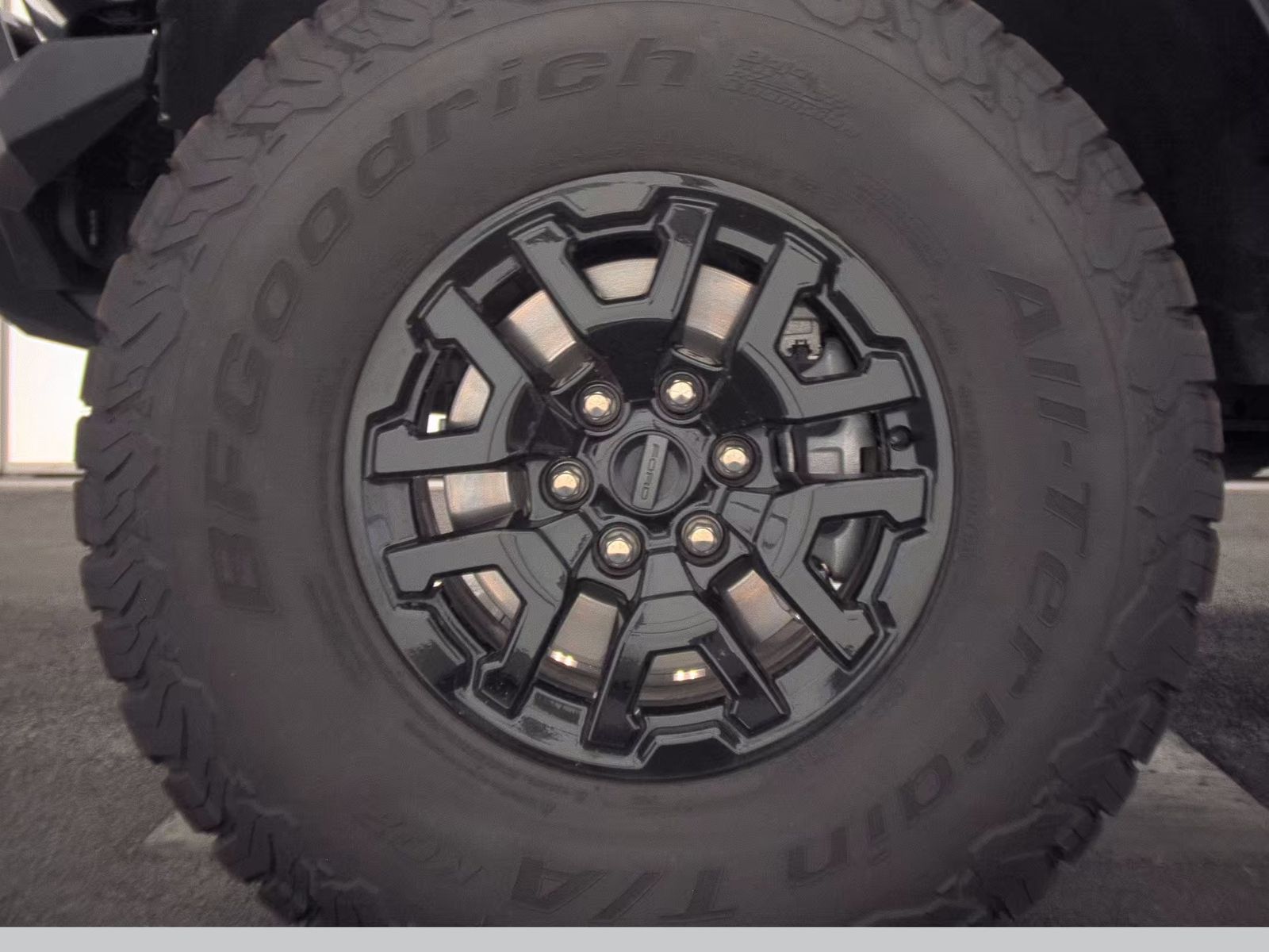 FORD BRONCO - 10