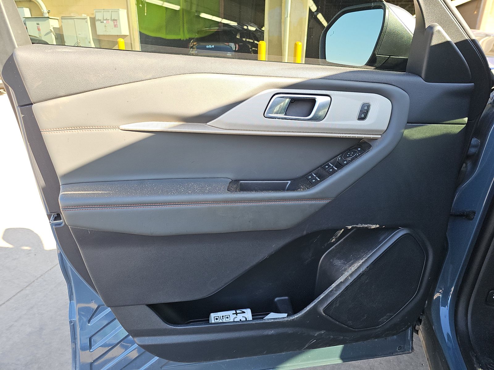 FORD EXPLORER - 10