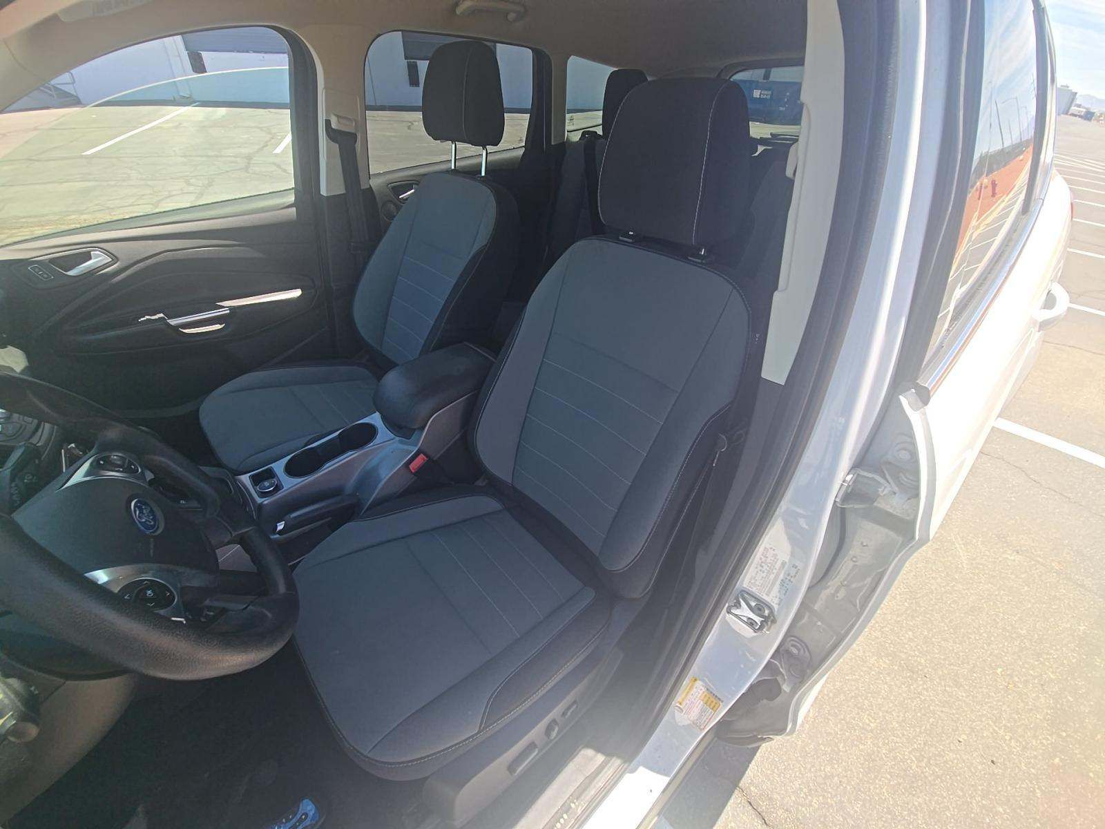 FORD ESCAPE - 8