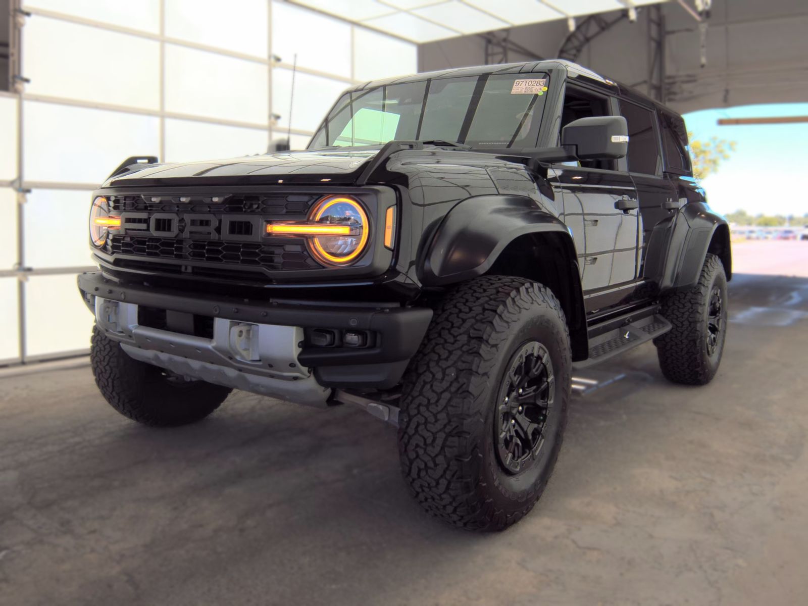 FORD BRONCO - 1
