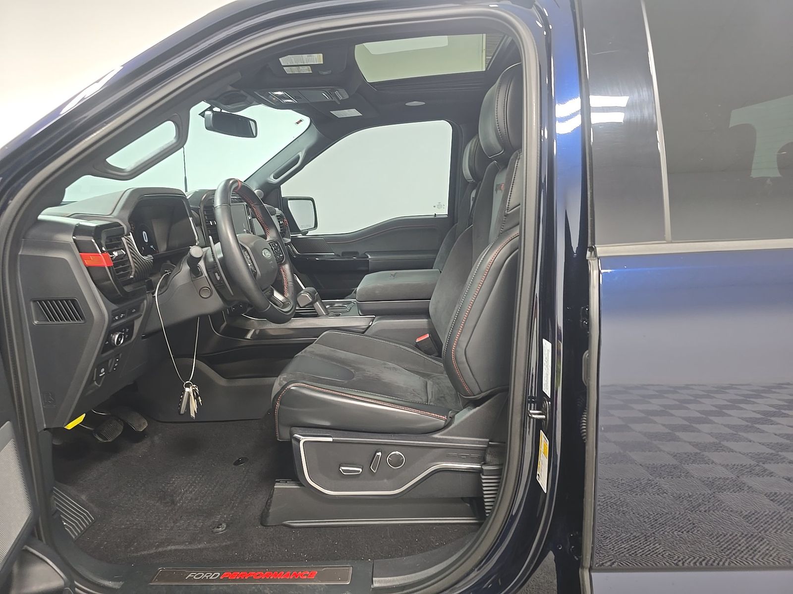 FORD F-150 - 8
