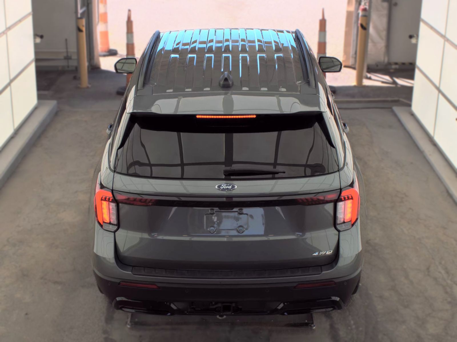 FORD EXPLORER - 7