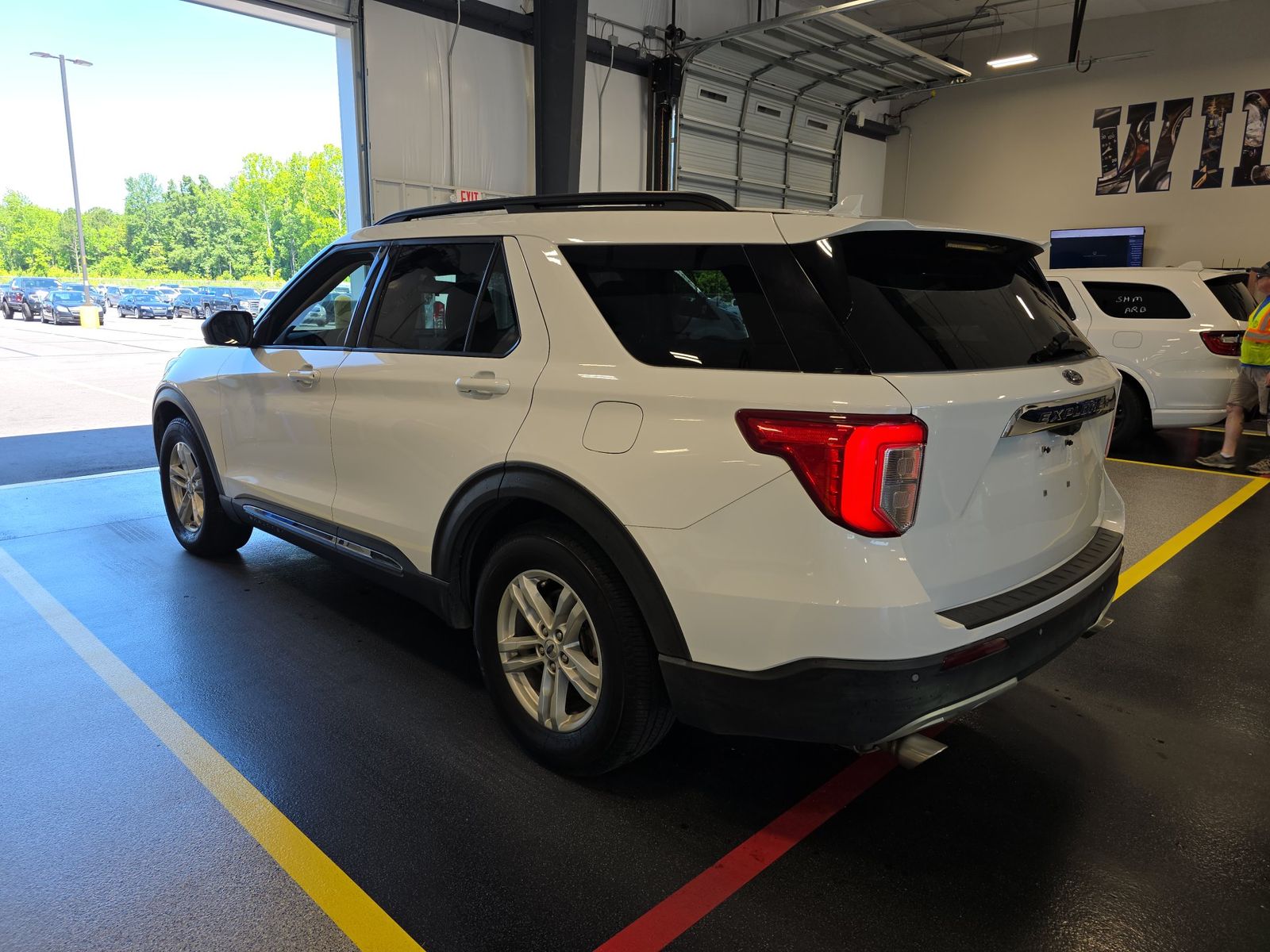 FORD EXPLORER - 7