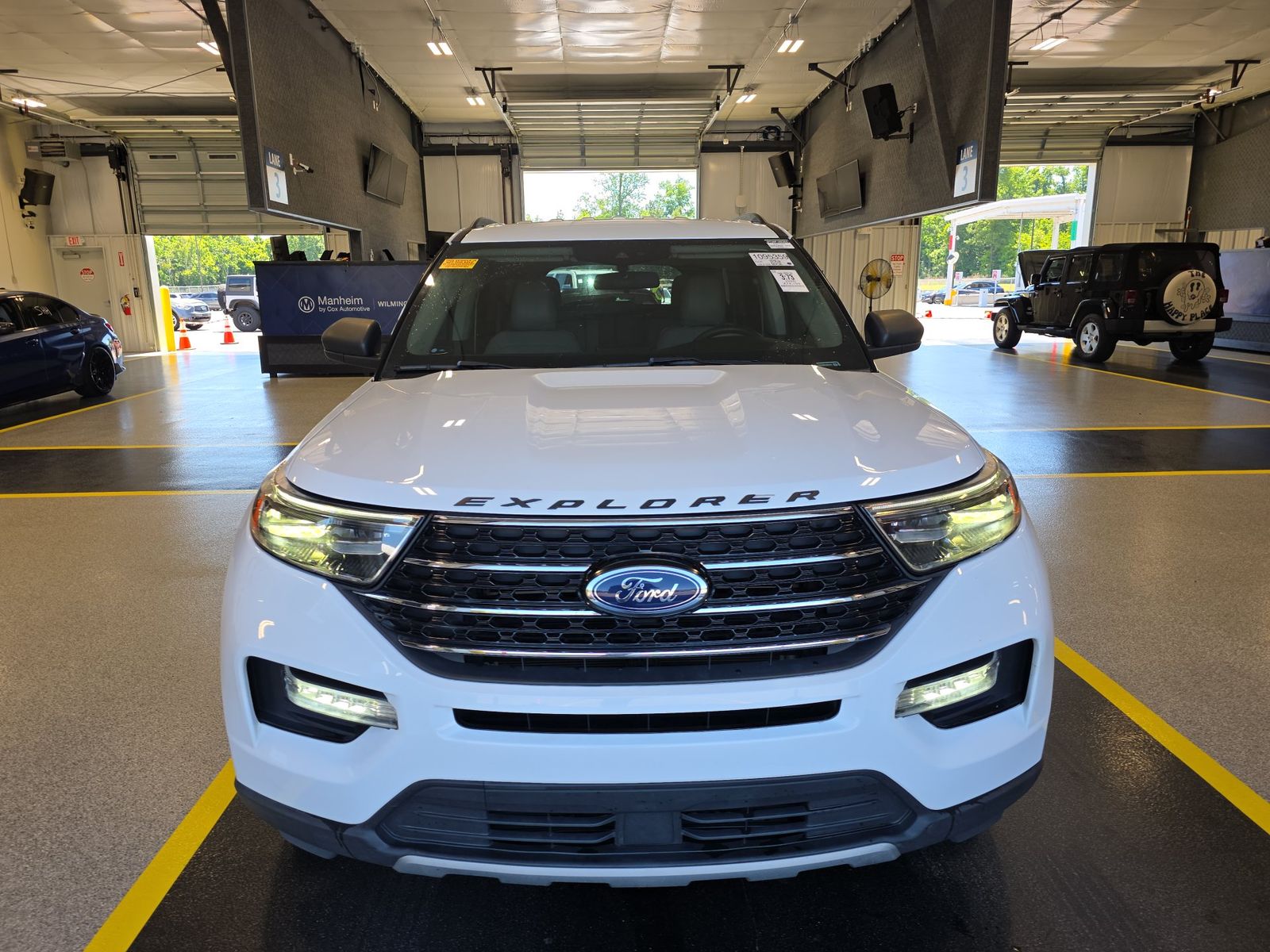 FORD EXPLORER - 3