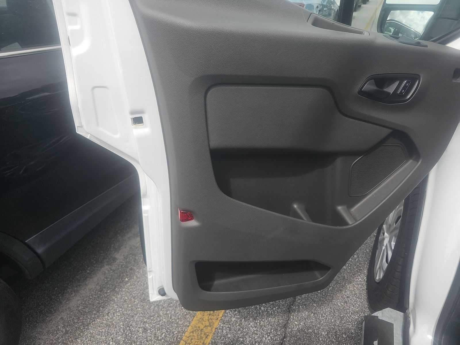 FORD TRANSIT 250 - 8