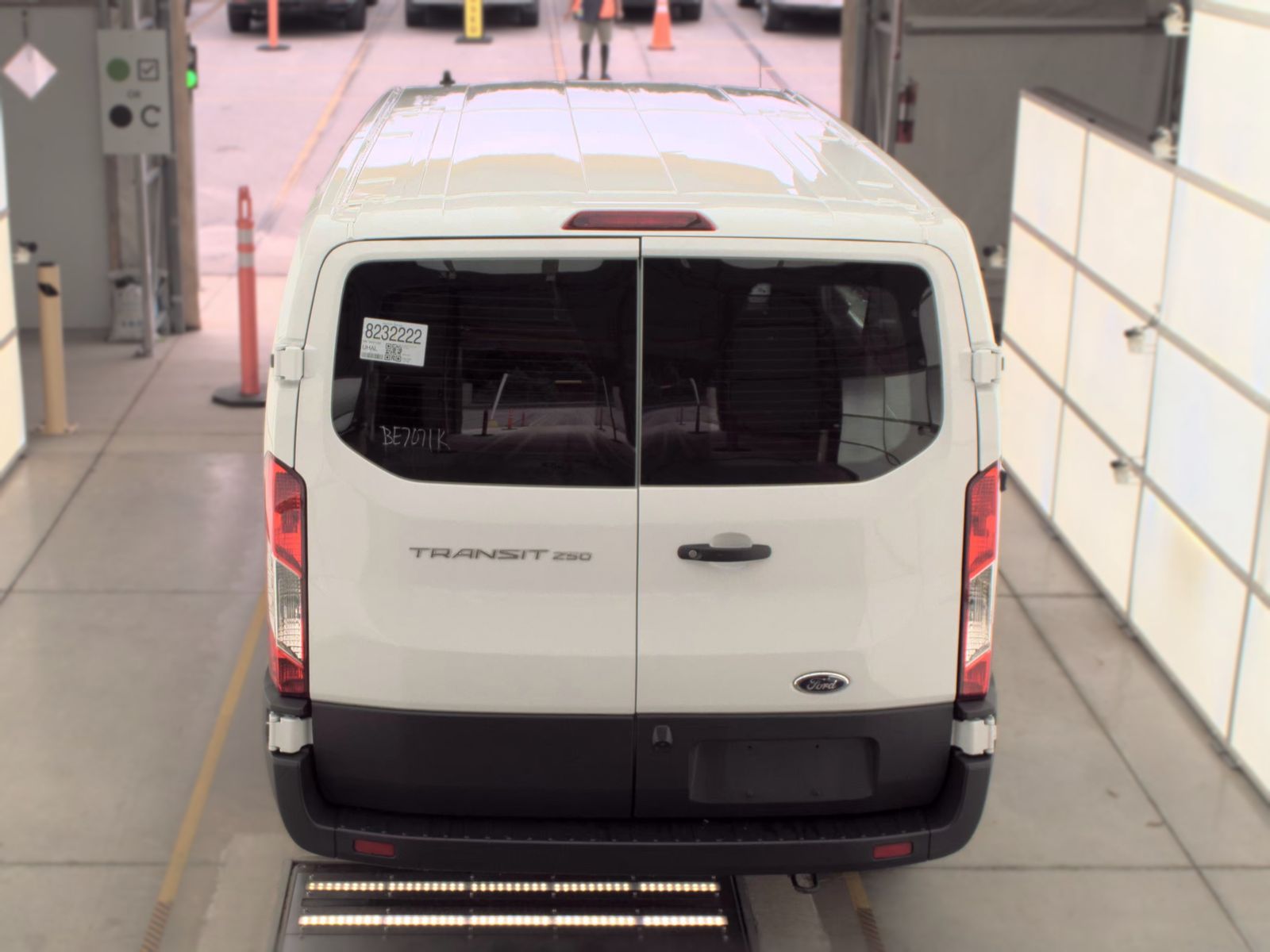 FORD TRANSIT 250 - 6