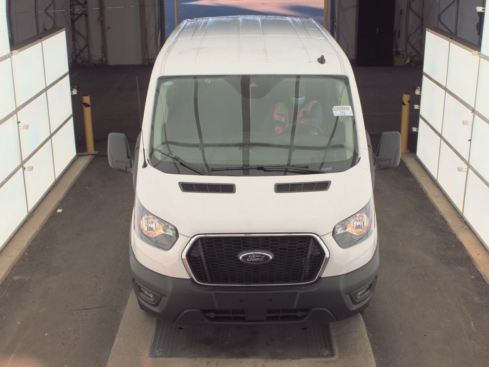 FORD TRANSIT 250 - 3