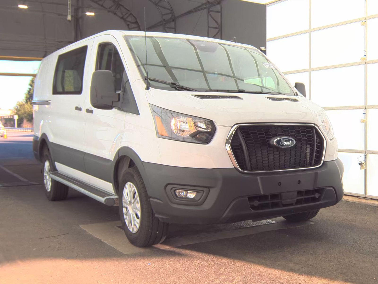 FORD TRANSIT 250 - 4
