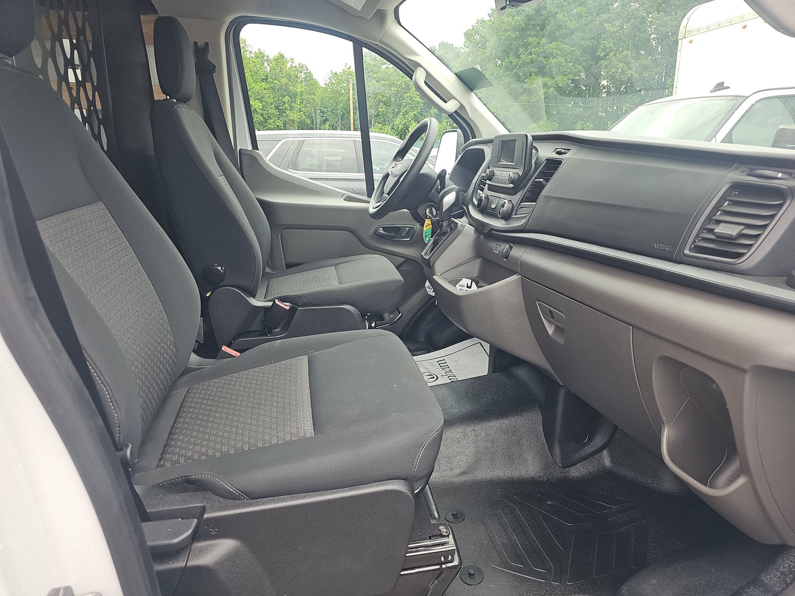 FORD TRANSIT 250 - 9