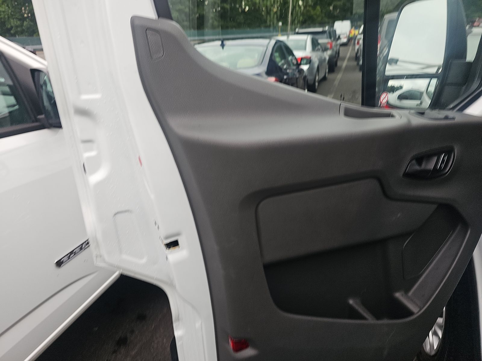 FORD TRANSIT 250 - 10