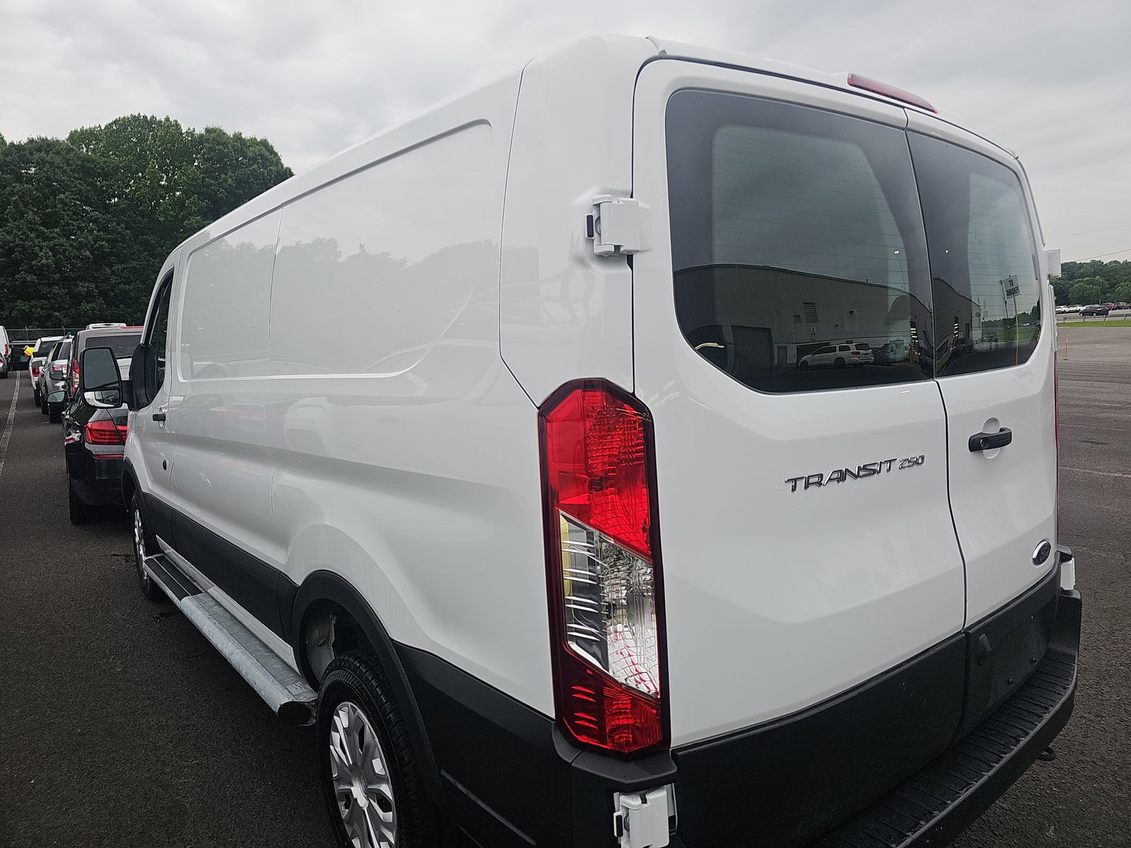 FORD TRANSIT 250 - 7